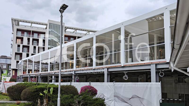 Пергола Decolife Bioclimatic B600 + Гильотинное остекление - г. Сочи, ФТ Сириус, ГК Bridge Resort