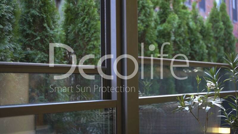 Пергола Decolife B600 PIR + Подъемное остекление W700, реализовано нашим партнером ''TENT VERTEX'' - г. Алматы, ЖК ''Esentai City''