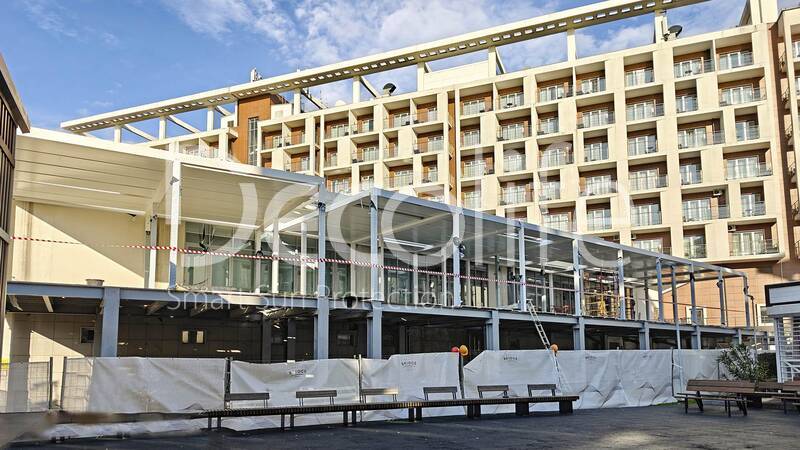 Пергола Decolife Bioclimatic B600 + Гильотинное остекление - г. Сочи, ФТ Сириус, ГК Bridge Resort