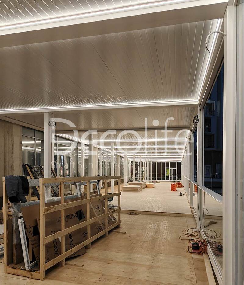 Пергола Decolife Bioclimatic B600 + Гильотинное остекление - г. Сочи, ФТ Сириус, ГК Bridge Resort