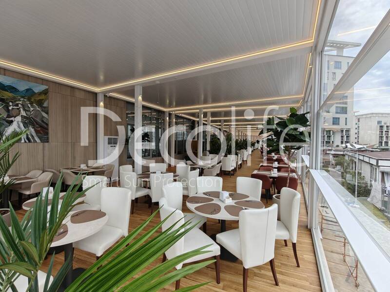 Пергола Decolife B600 PIR + Гильотинное остекление W500 - г. Сочи, ФТ Сириус, ГК Bridge Resort